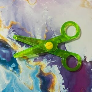 FREE GIFT — Crayola Bright Green Safety Scissors